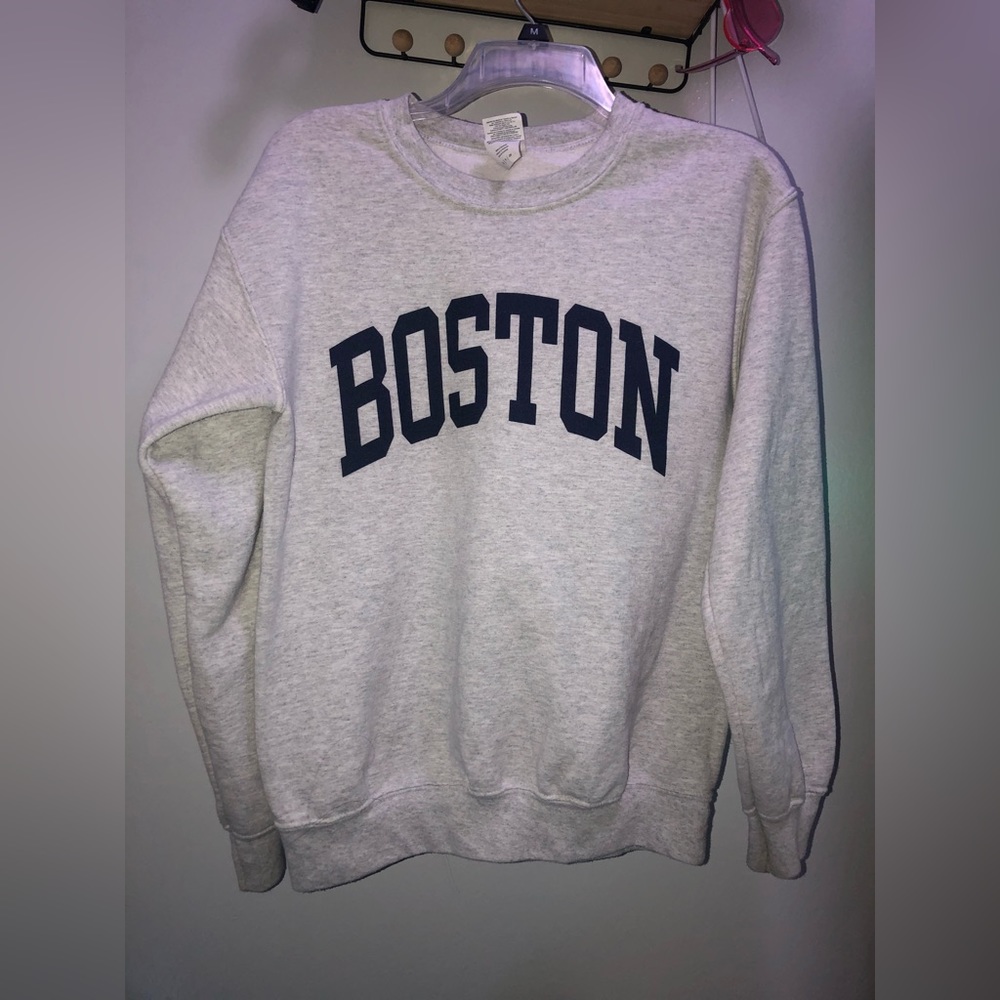 Boston crewneck